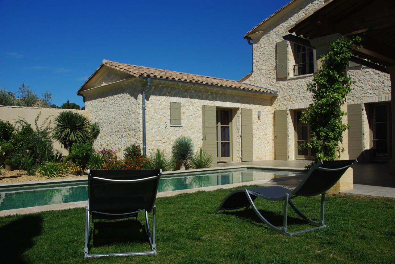 Uzes Decouvertes Exterior photo