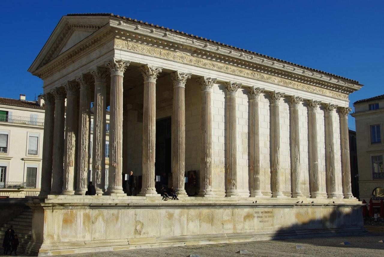 Uzes Decouvertes Exterior photo